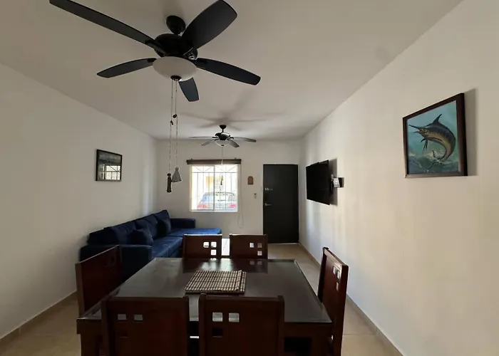 Cozy Groundfloor Great Location Wif Apartment *